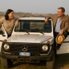Coppia in jeep tra i vigneti durante il Safari Grand Tour e Degustazione in Abruzzo
